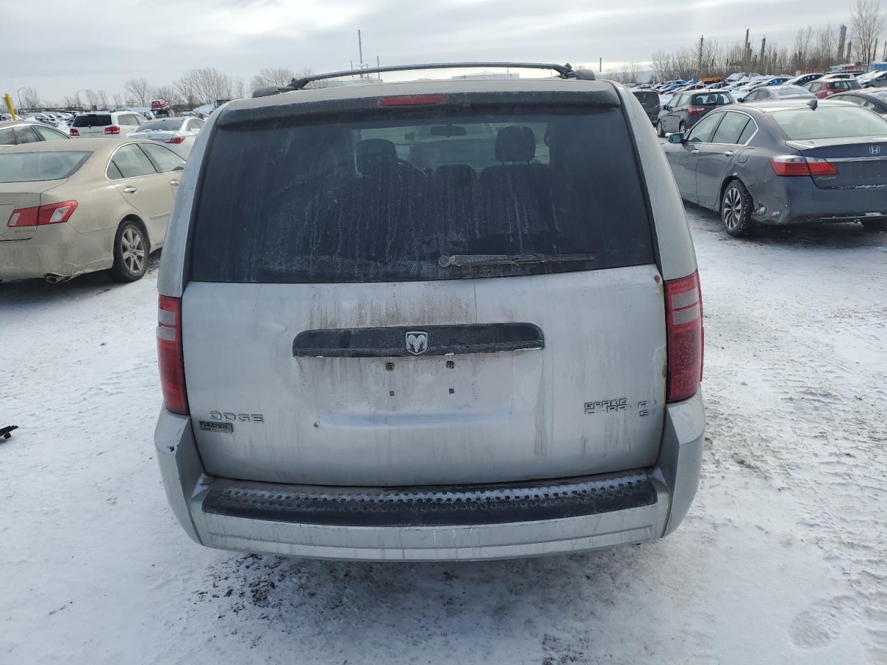 2010 Dodge Caravan VIN 2D4RN4DE7AR468713 Copart auction photo, normal wear / rear end damage thumbnail 6