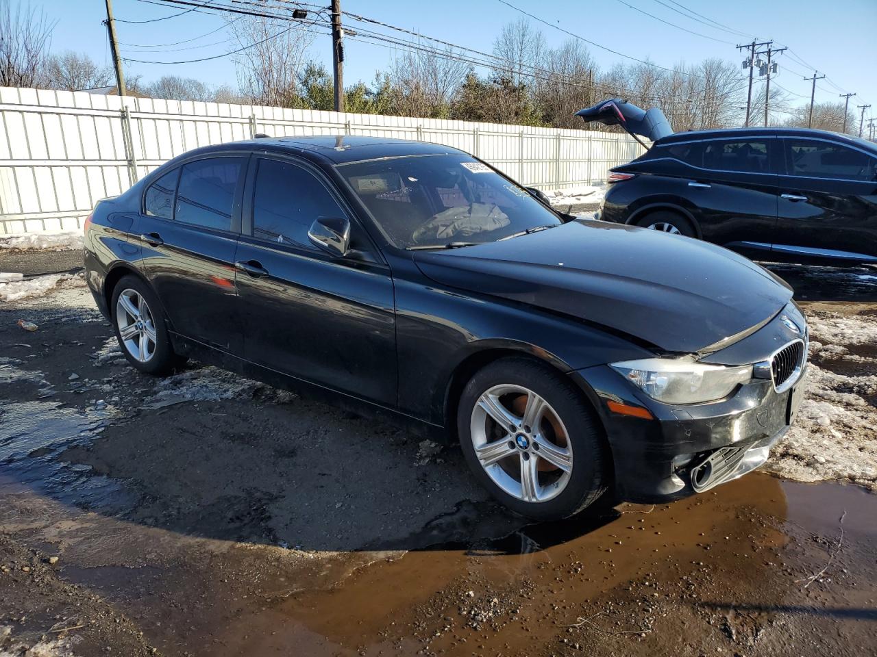 2014 BMW 3er VIN WBA3B5G51ENS07901 Copart auction photo, front end / minor dent/scratches damage thumbnail 4