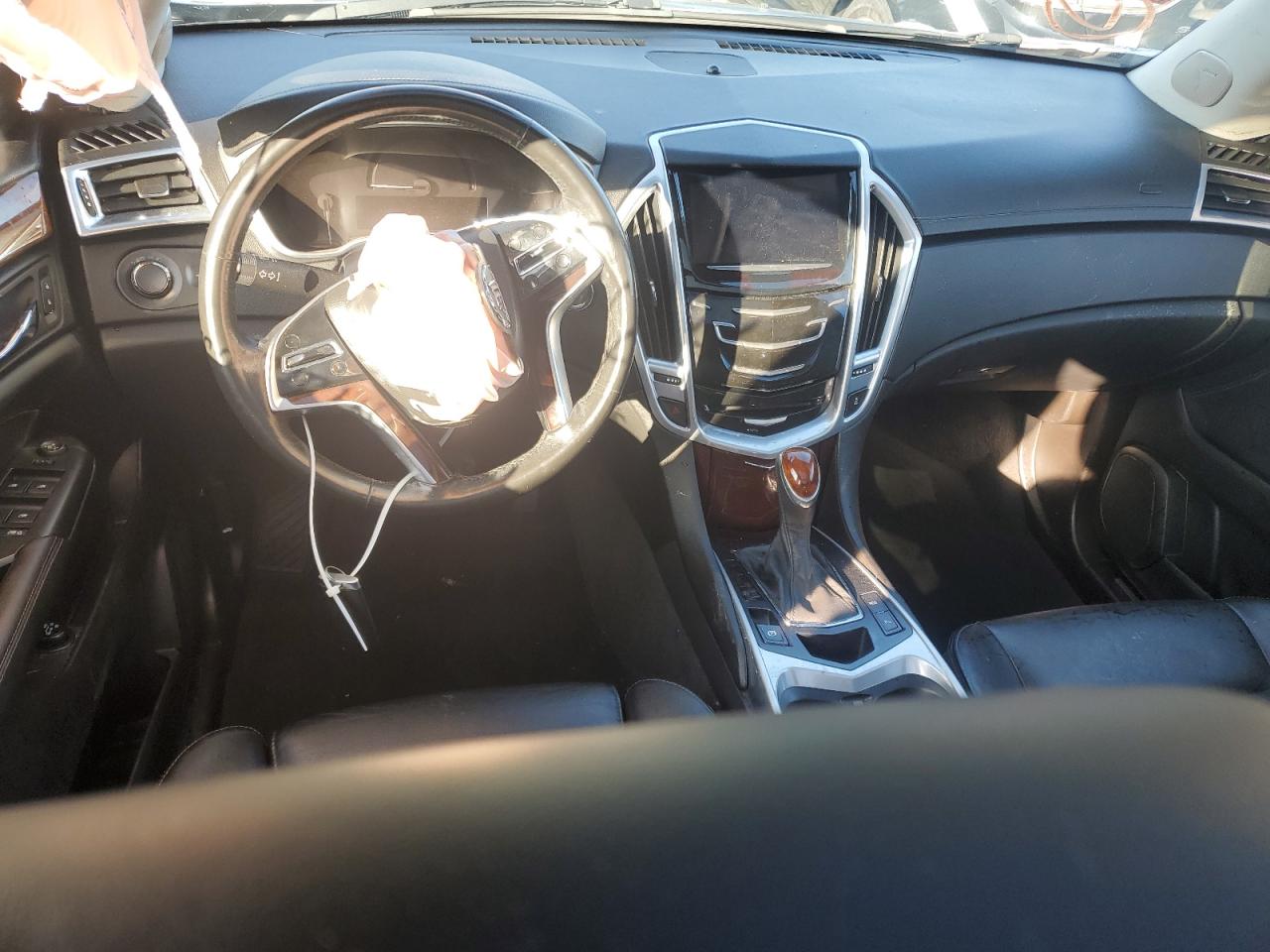 2013 Cadillac SRX VIN 3GYFNGE37DS611028 Copart auction photo, front end / side damage thumbnail 8