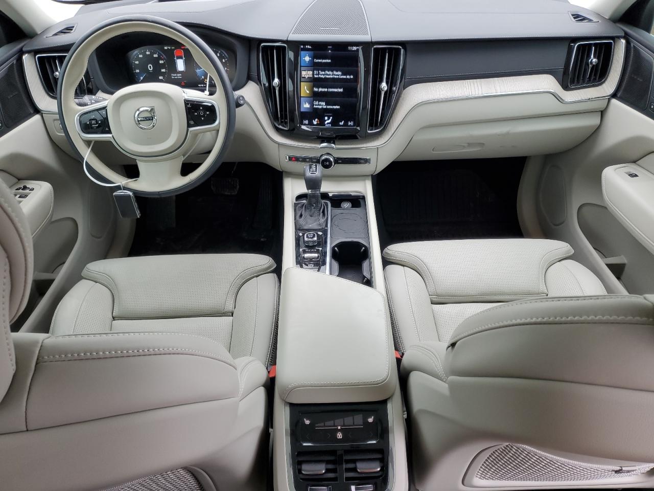 2021 Volvo XC60 VIN YV4102RL8M1774023 Copart auction photo, rear end damage thumbnail 8