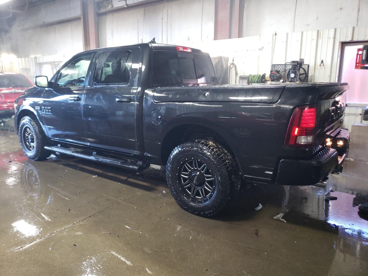 2017 RAM 1500 VIN 1C6RR7MT3HS829503 Copart auction photo, side / rear end damage thumbnail 2
