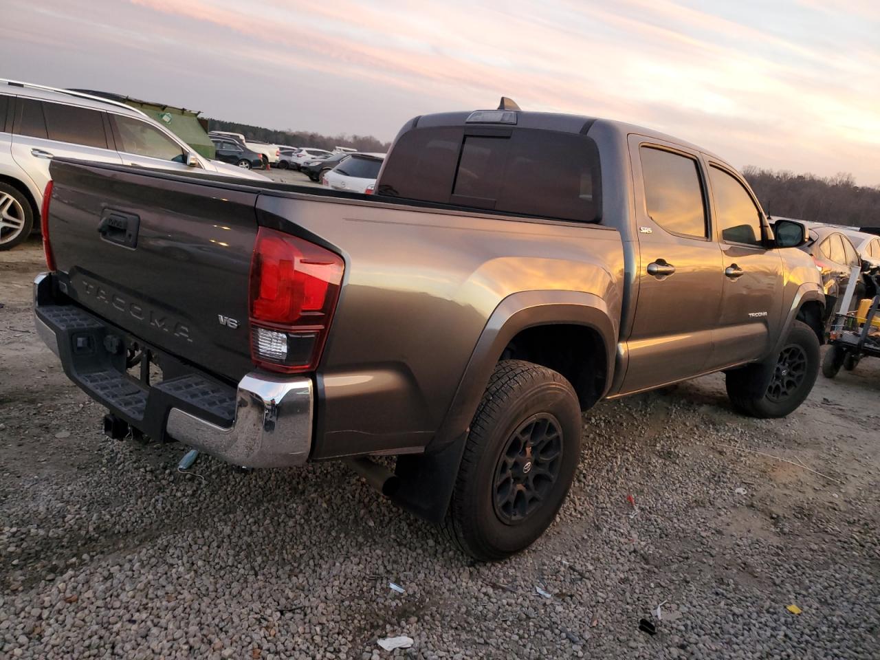 2021 Toyota Tacoma VIN 3TYAZ5CN6MT004107 Copart auction photo, front end damage thumbnail 3