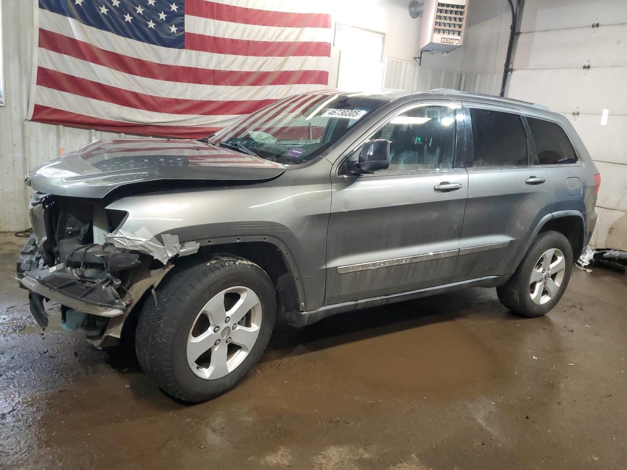 2011 Jeep Grand Cherokee VIN 1J4RR4GG1BC713976