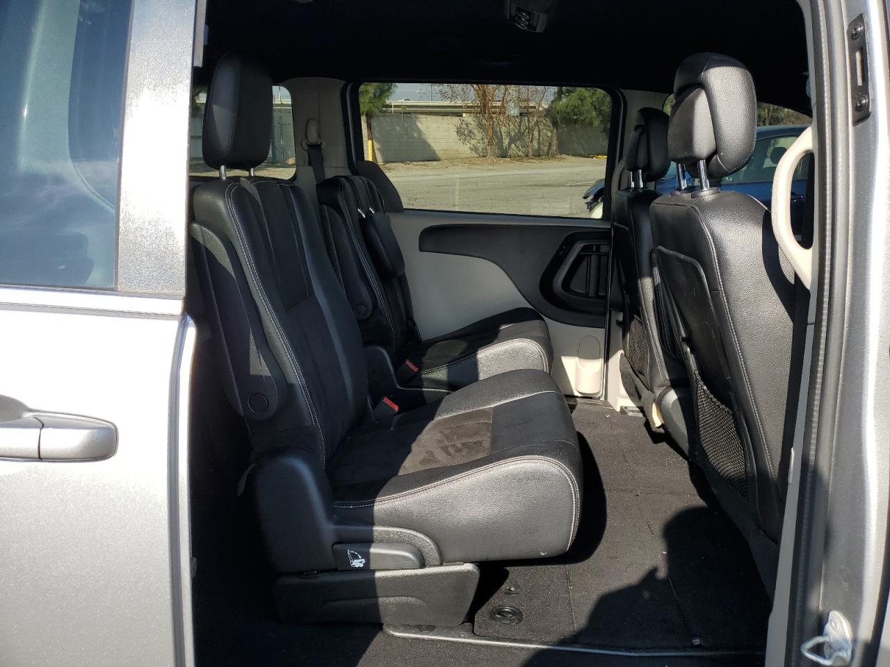 2019 Dodge Caravan VIN 2C4RDGCG7KR642995 Copart auction photo, front end damage thumbnail 11