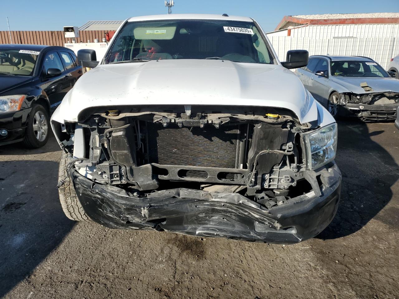 2015 RAM 1500 VIN 3C6JR6DT3FG675743 Copart auction photo, front end damage thumbnail 5