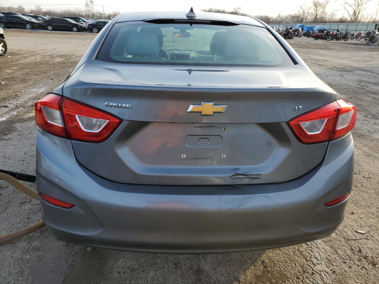2019 Chevrolet Cruze VIN 1G1BE5SM8K7139156 Copart auction photo, side / front end damage thumbnail 6