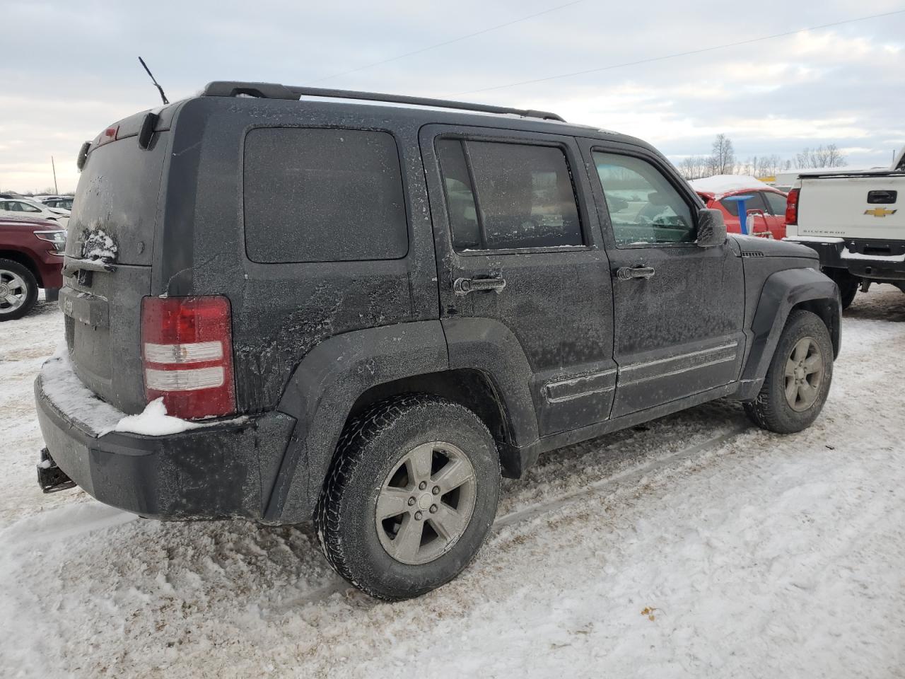 2009 Jeep Liberty (North America) VIN 1J8GN28K39W500545 Copart auction photo, front end / minor dent/scratches damage thumbnail 3