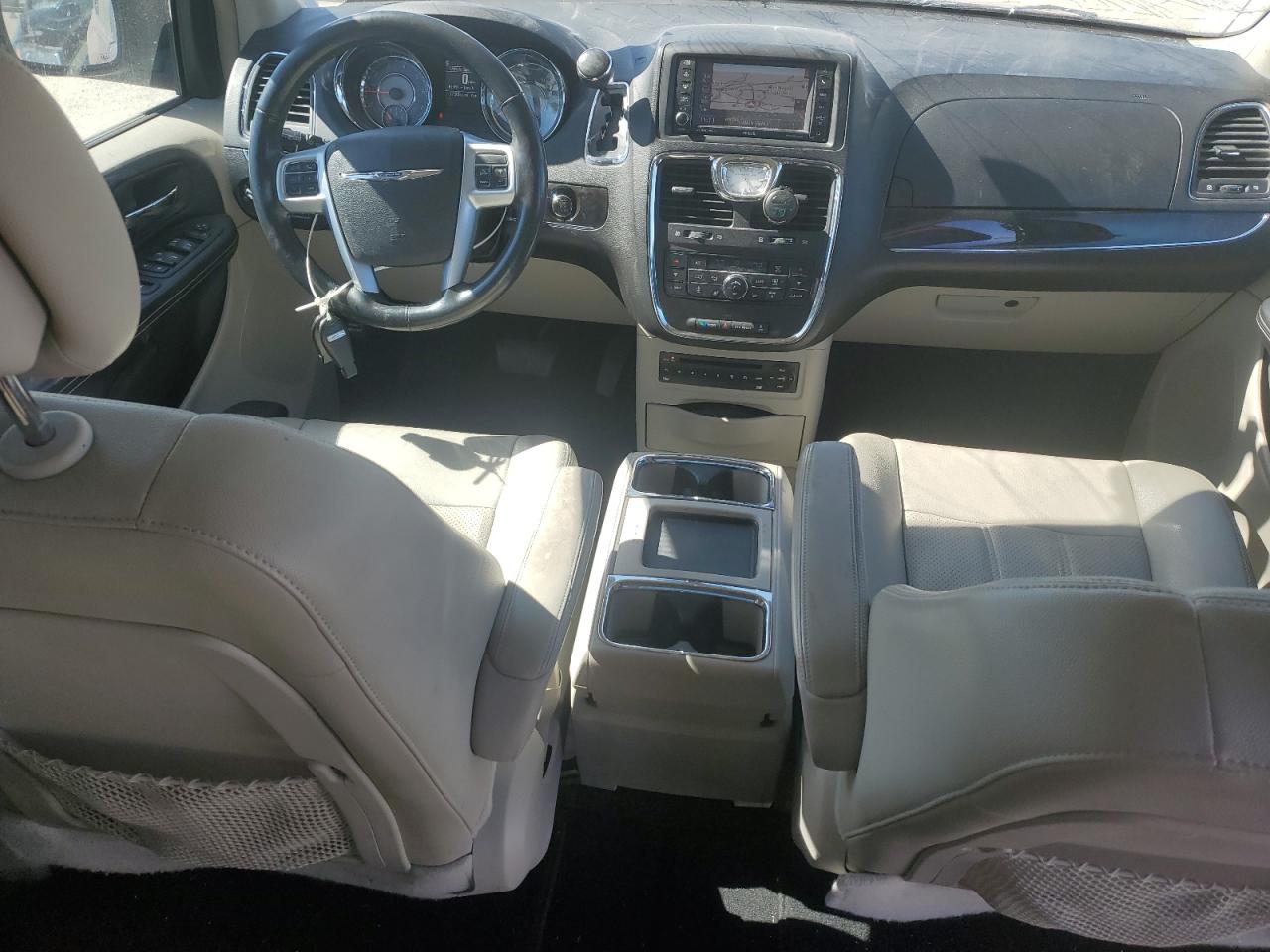 2013 Chrysler Town & Country VIN 2C4RC1CG5DR515505 Copart auction photo, front end damage thumbnail 8