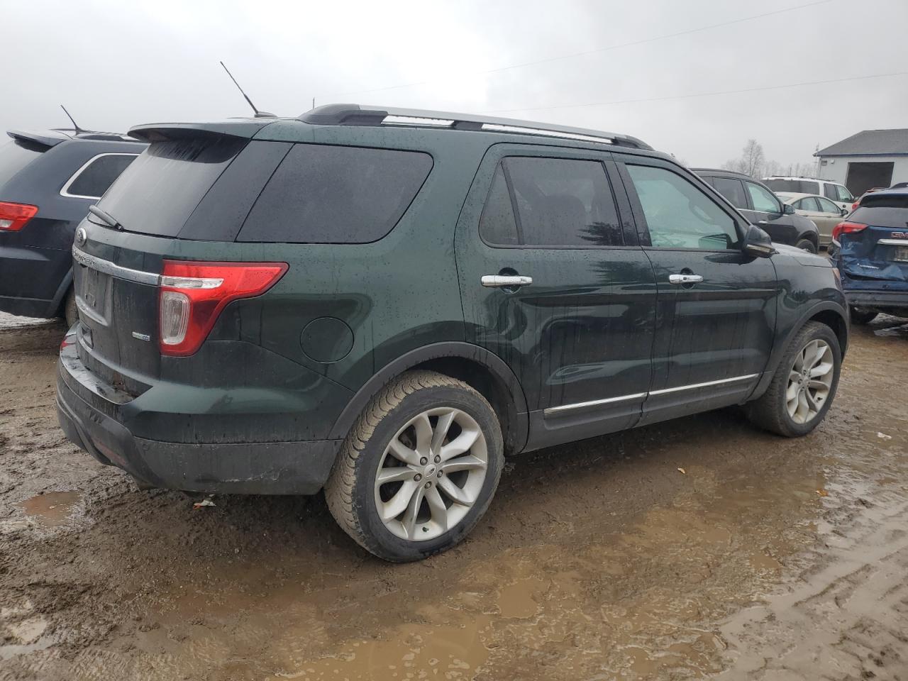 2013 Ford Explorer VIN 1FM5K8F8XDGA66236 Copart auction photo, front end / minor dent/scratches damage thumbnail 3