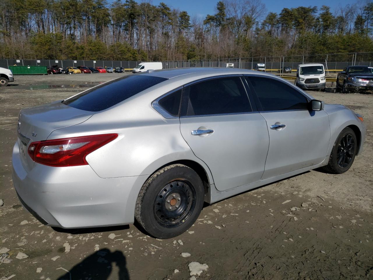 2018 Nissan Altima VIN 1N4AL3AP3JC123077 Copart auction photo, front end damage thumbnail 3