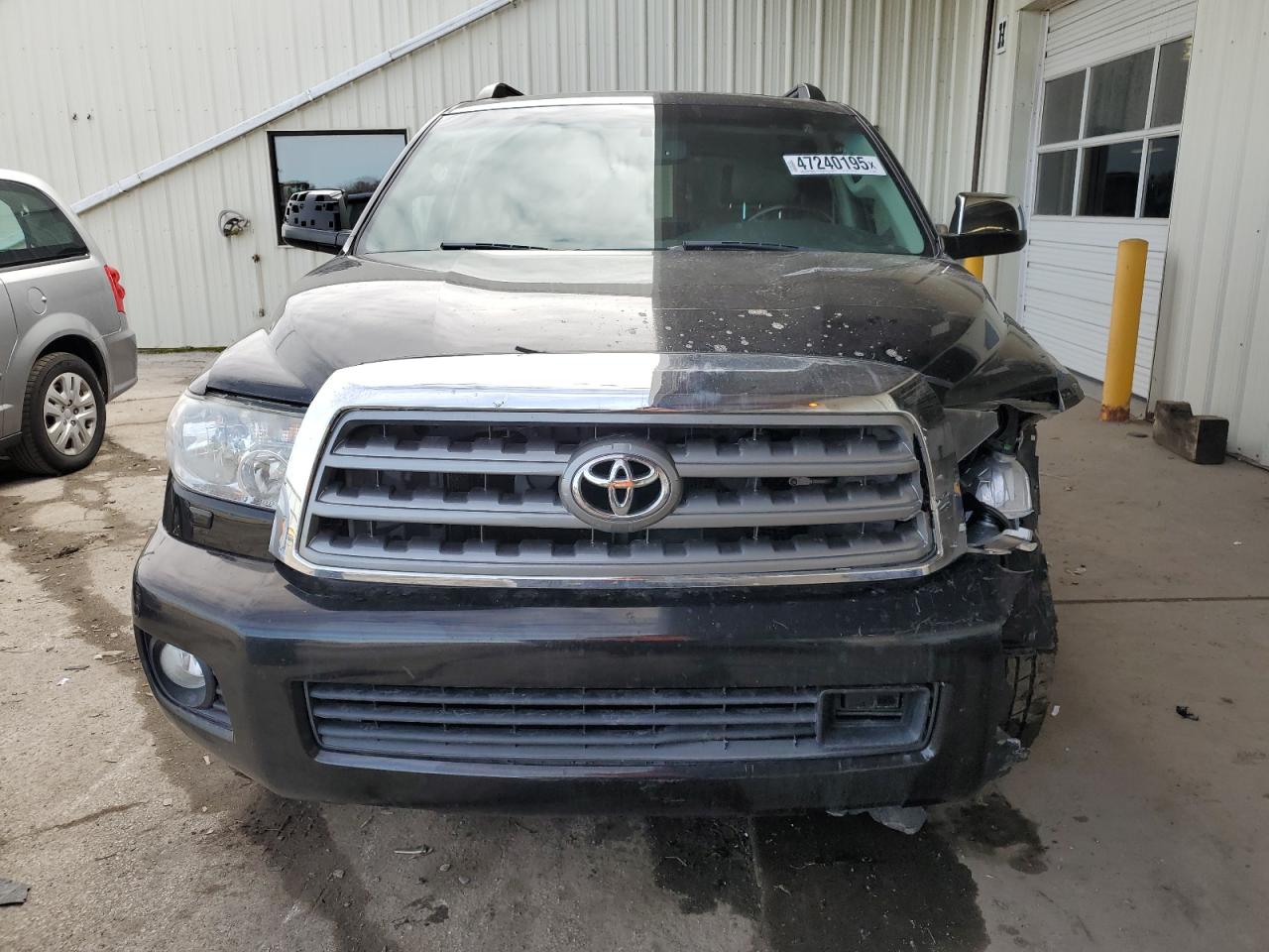2014 Toyota Sequoia VIN 5TDDW5G13ES093998 Copart auction photo, front end damage thumbnail 5
