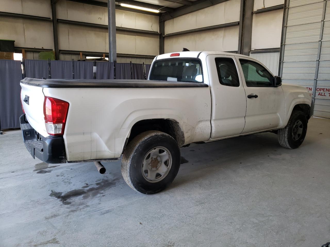 2017 Toyota Tacoma VIN 5TFSX5EN3HX055048 Copart auction photo, hail / minor dent/scratches damage thumbnail 3