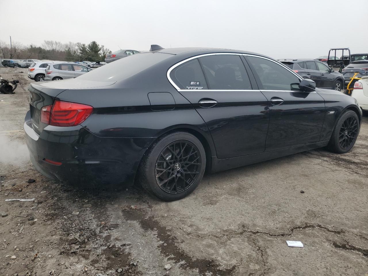 2012 BMW 5er VIN WBAXH5C50CDW09899 Copart auction photo, side damage thumbnail 3