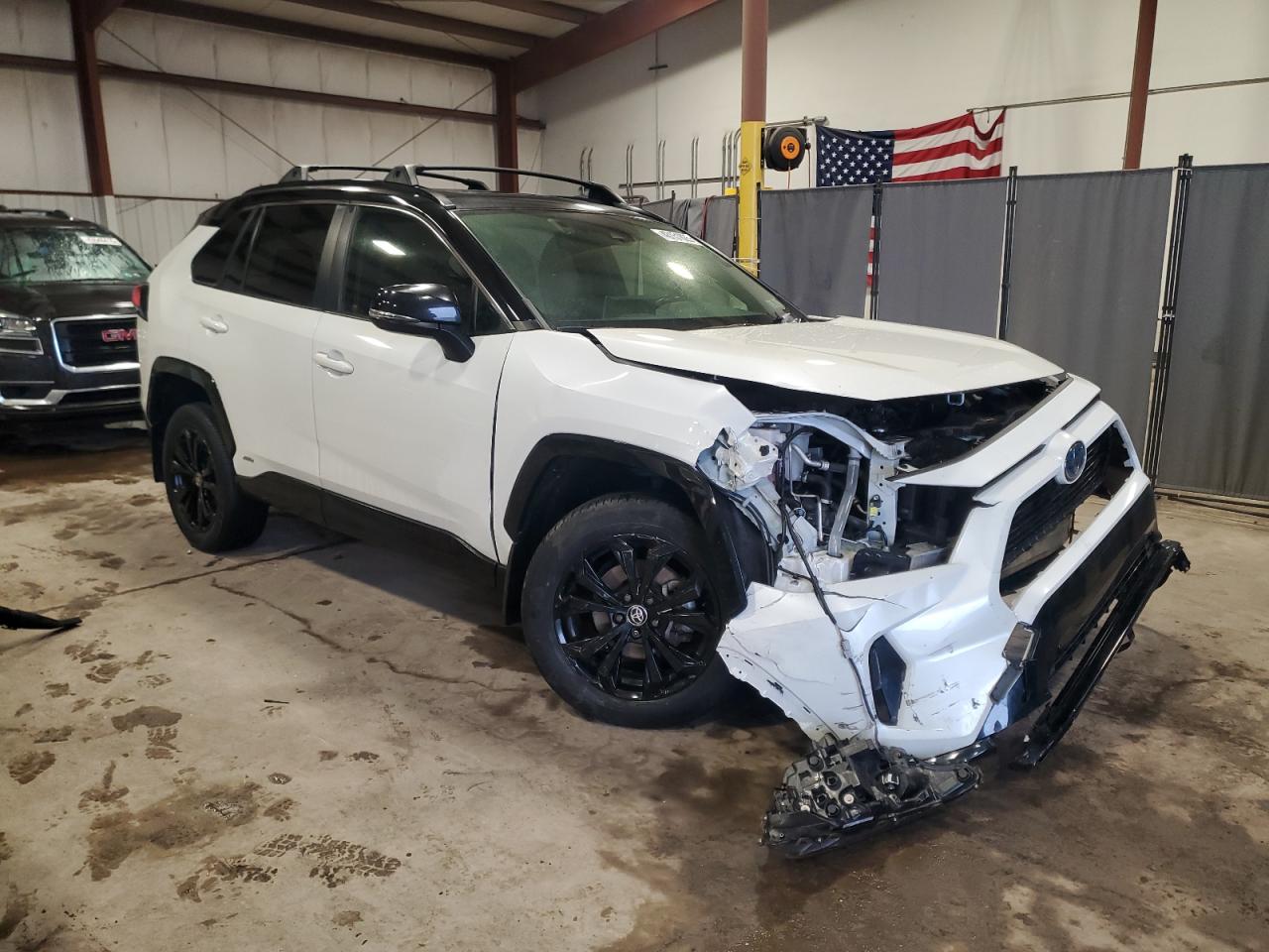 2022 Toyota RAV 4 VIN JTME6RFV8ND522872 Copart auction photo, front end / undercarriage damage thumbnail 4