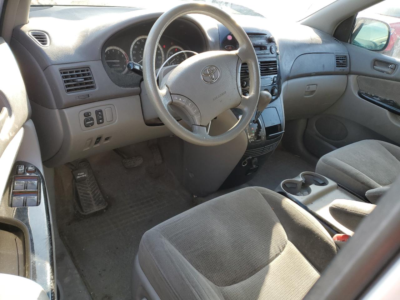 2005 Toyota Sienna VIN 5TDZA23C85S250712 Copart auction photo, minor dent/scratches damage thumbnail 8