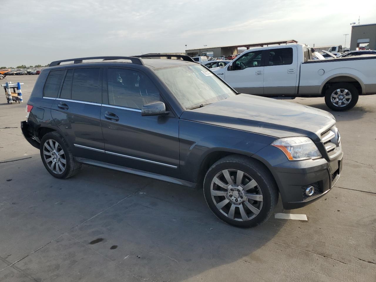 2011 Mercedes-Benz GLK-klasse VIN WDCGG5GB1BF540840 Copart auction photo, rear end damage thumbnail 4