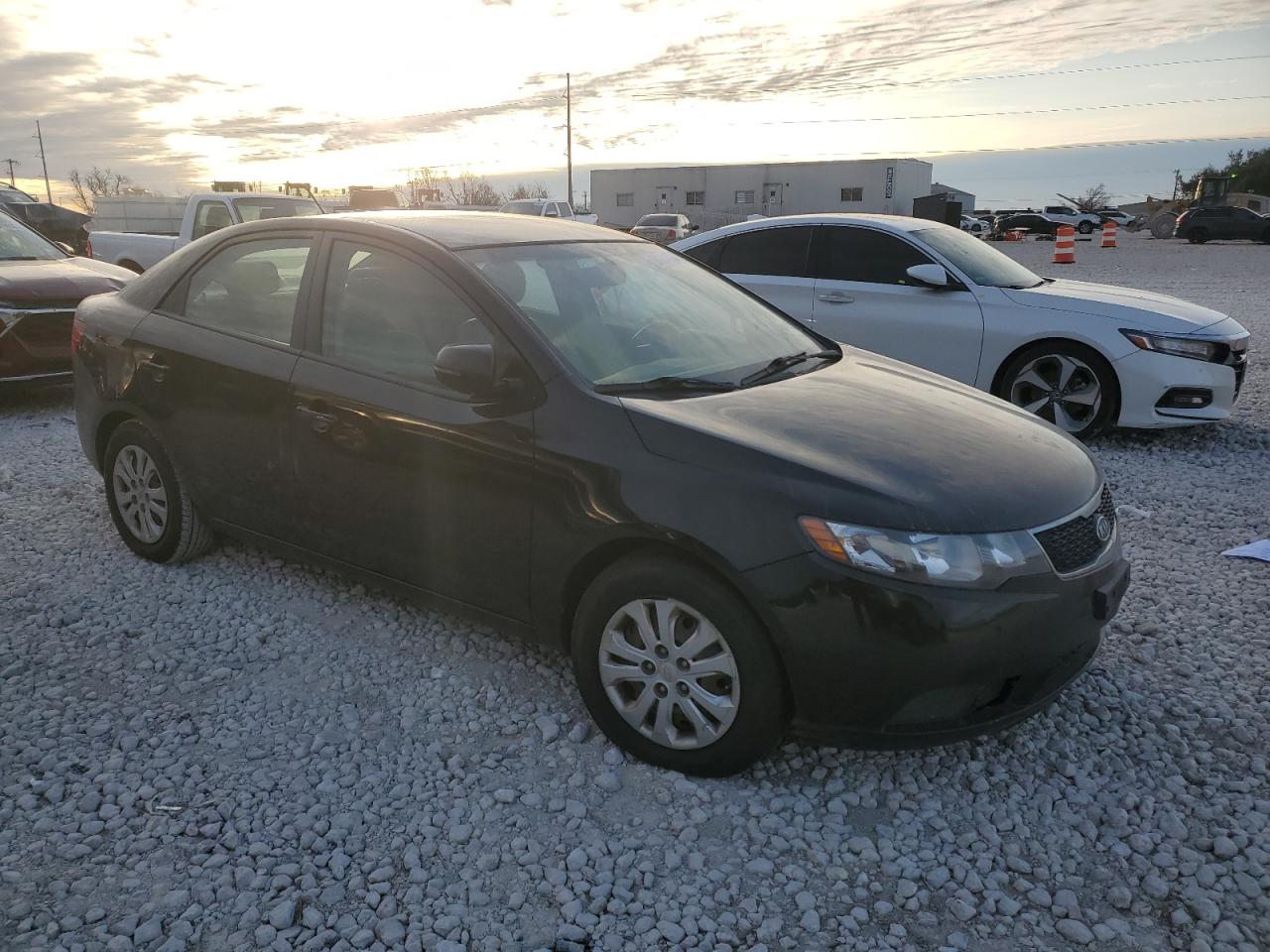 2011 KIA Forte VIN KNAFU4A2XB5394423 Copart auction photo, minor dent/scratches damage thumbnail 4