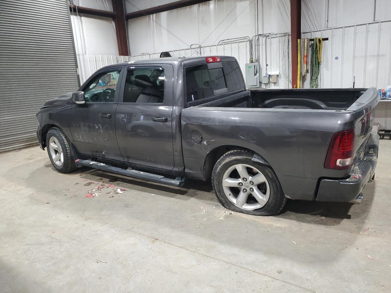 2015 RAM 1500 VIN 1C6RR7MT6FS610130 Copart auction photo, side / mechanical damage thumbnail 2