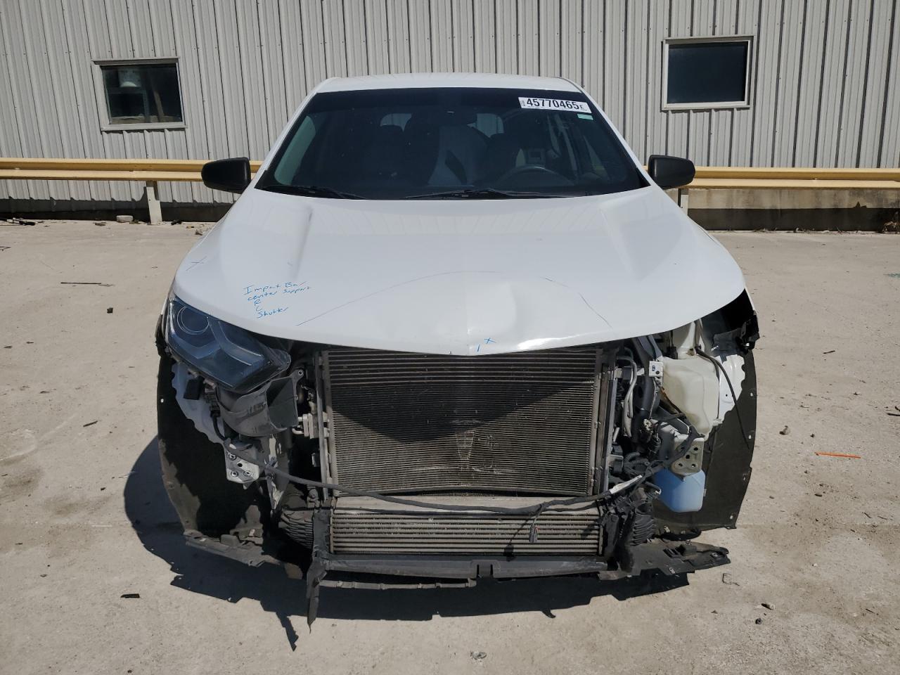 2018 Chevrolet Equinox VIN 2GNAXHEVXJ6109827 Copart auction photo, front end / minor dent/scratches damage thumbnail 5