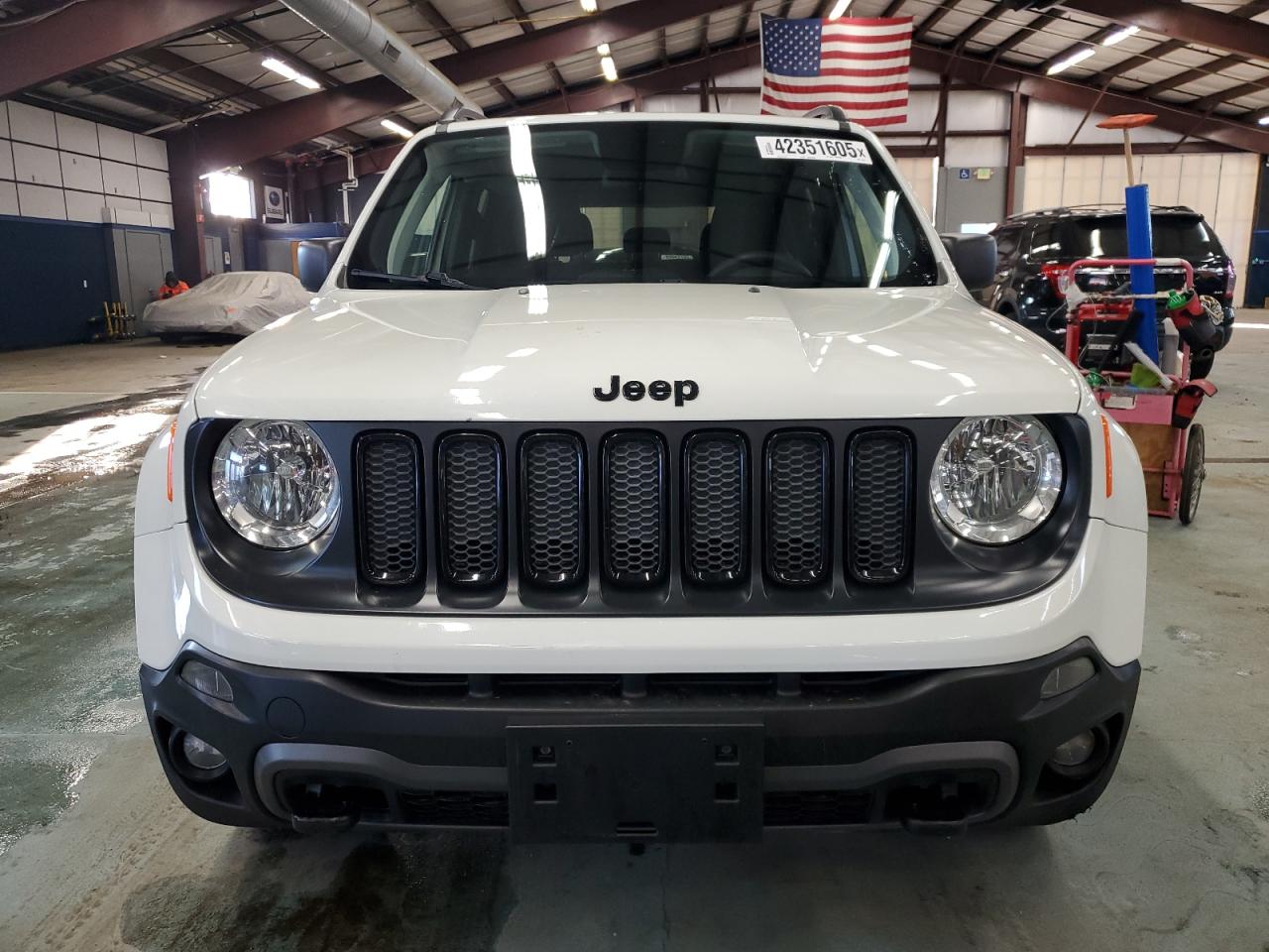 2018 Jeep Renegade VIN ZACCJBAB4JPJ17319 Copart auction photo, rear end / minor dent/scratches damage thumbnail 5