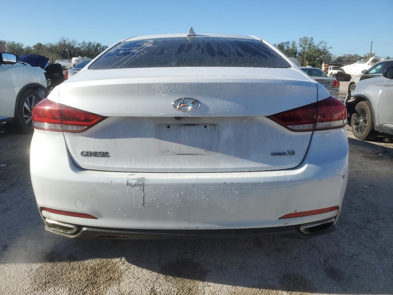 2015 Hyundai Genesis VIN KMHGN4JE8FU062888 Copart auction photo, front end / rear end damage thumbnail 6