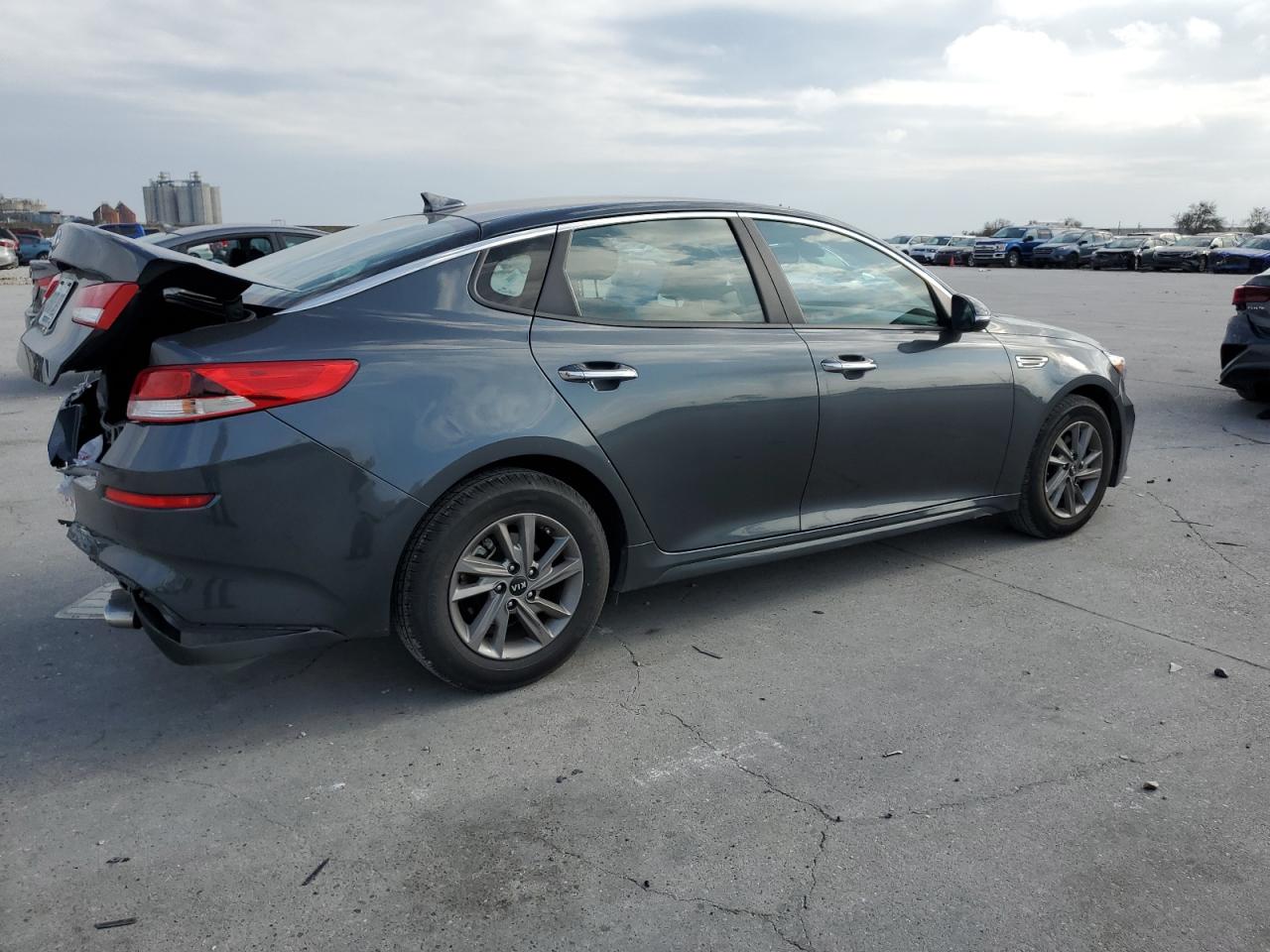 2020 KIA Optima VIN 5XXGT4L38LG434298 Copart auction photo, rear end damage thumbnail 3