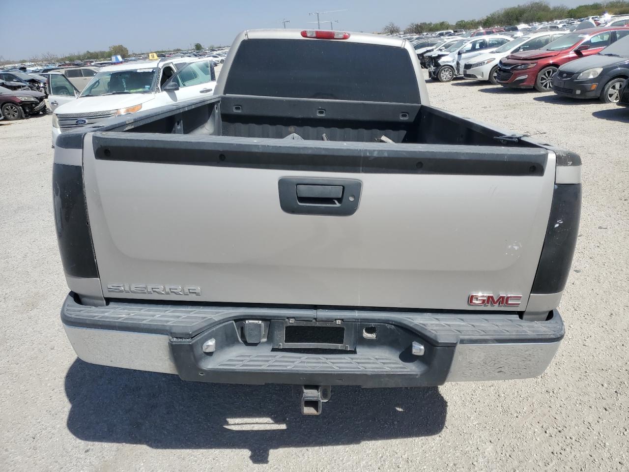 2007 GMC Sierra VIN 1GTEC19037E554474 Copart auction photo, undercarriage damage thumbnail 6