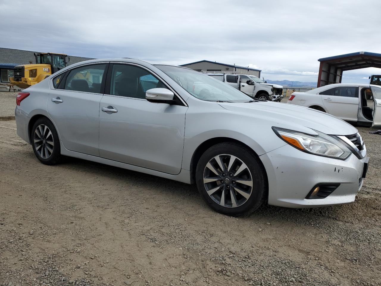 2017 Nissan Altima VIN 1N4AL3AP3HC175089 Copart auction photo, top/roof / side damage thumbnail 4