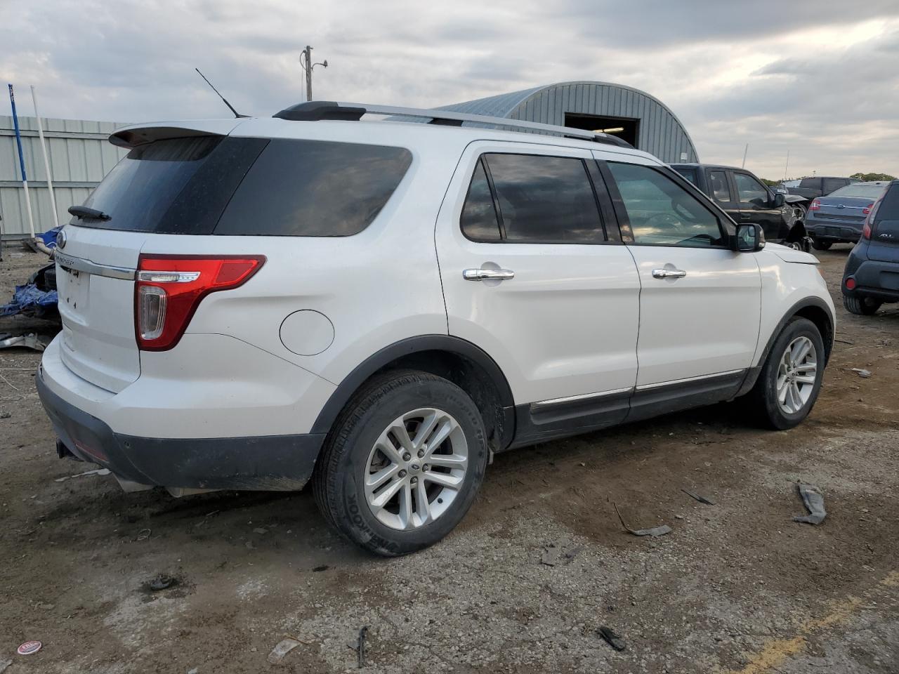 2013 Ford Explorer VIN 1FM5K7D84DGC02695 Copart auction photo, rear end damage thumbnail 3