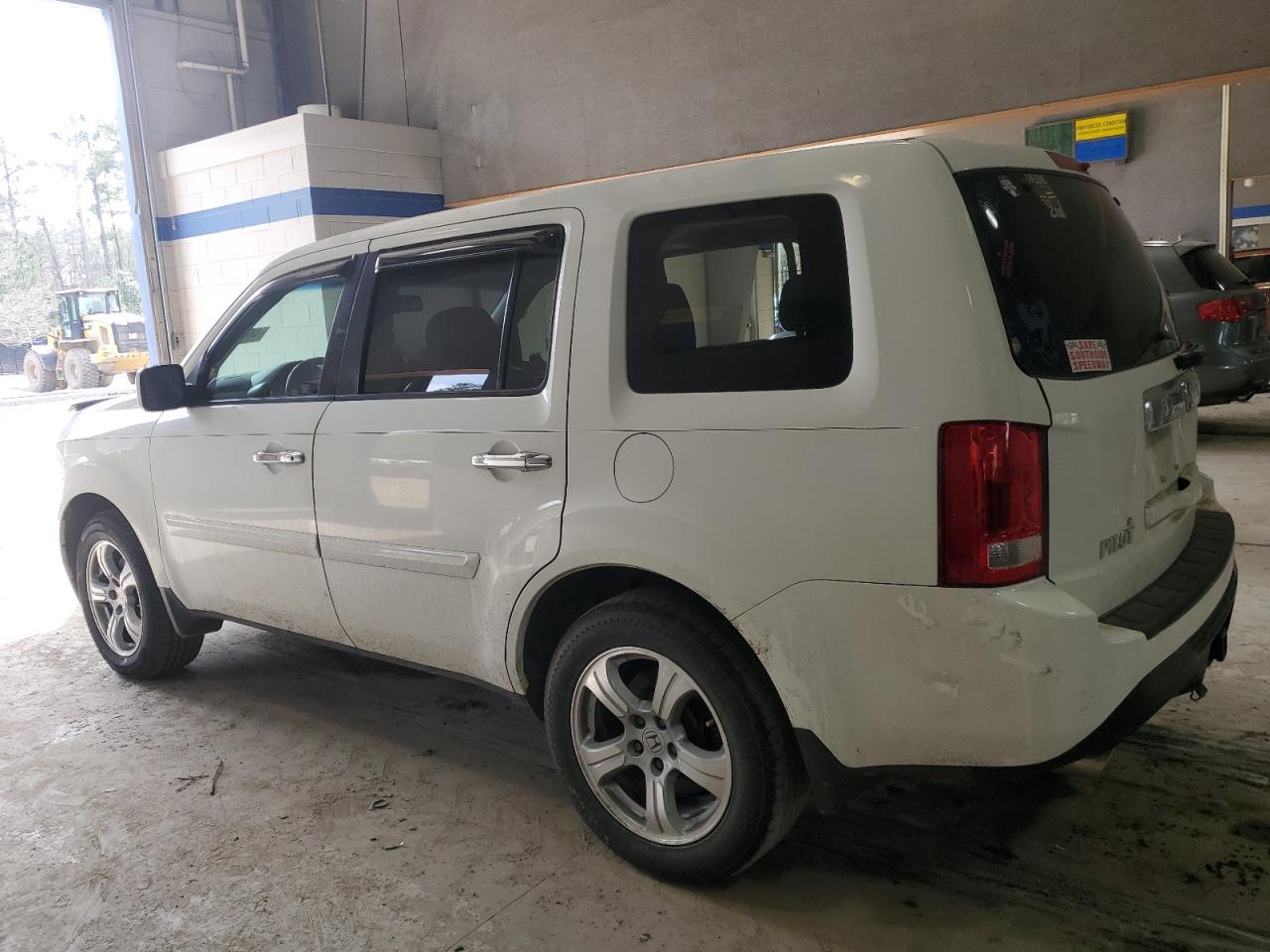 2012 Honda Pilot VIN 5FNYF3H5XCB028347 Copart auction photo, side / front end damage thumbnail 2