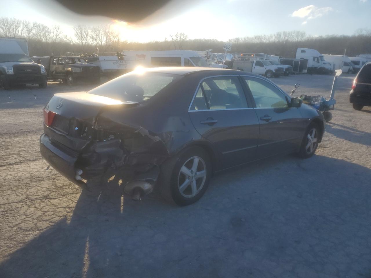 2005 Honda Accord VIN 1HGCM56715A037693 Copart auction photo, rear end damage thumbnail 3