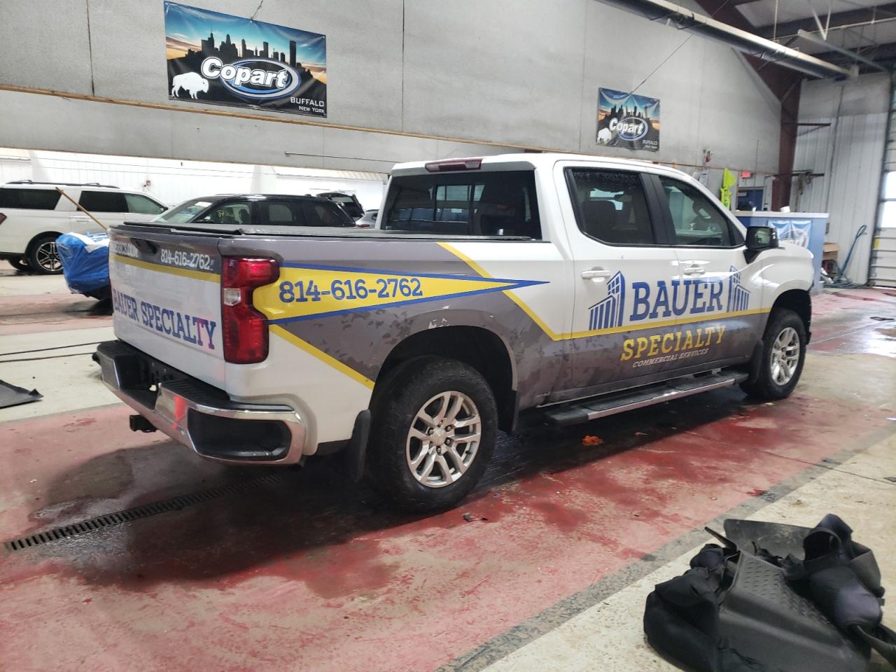 2019 Chevrolet Silverado VIN 3GCUYDED2KG277082 Copart auction photo, side / front end damage thumbnail 3