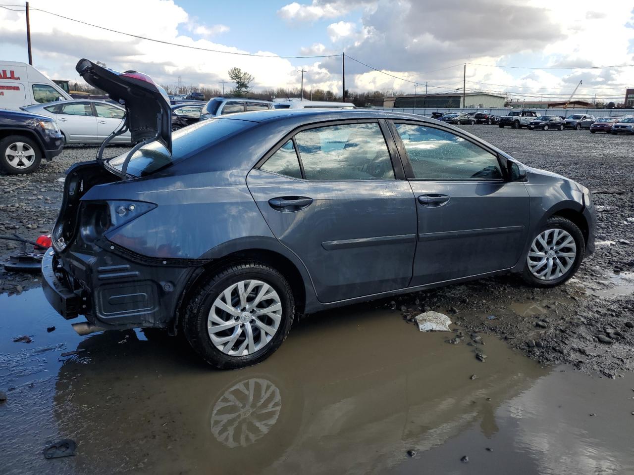 2018 Toyota Corolla VIN 2T1BURHE5JC039403 Copart auction photo, rear end / front end damage thumbnail 3