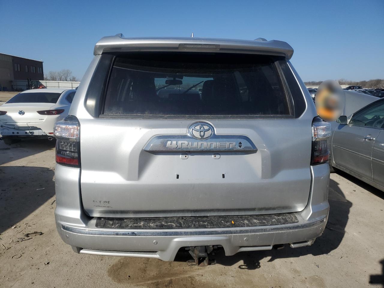 2018 Toyota 4Runner VIN JTEBU5JR8J5527405 Copart auction photo, side damage thumbnail 6