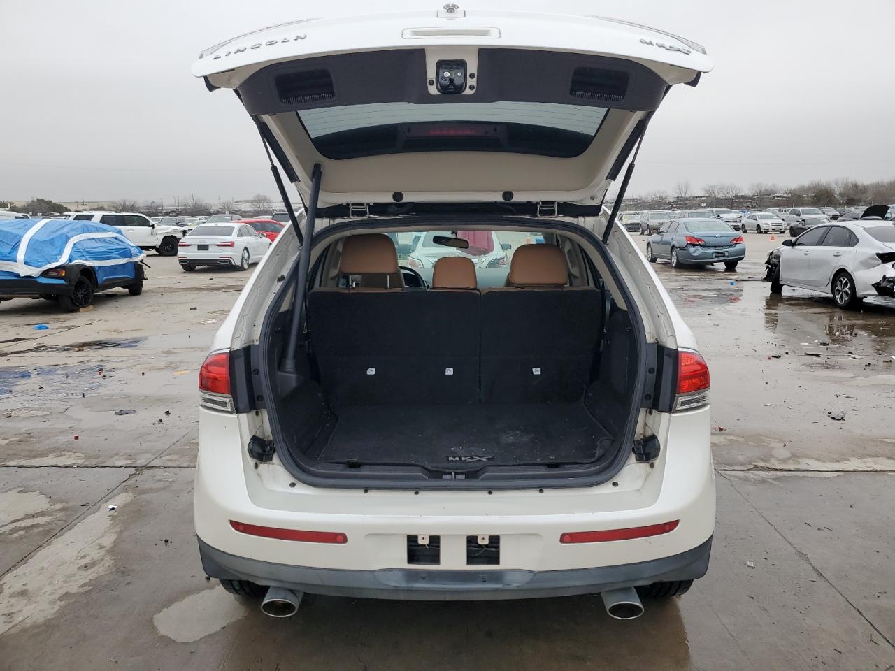 2011 Lincoln MKX VIN 2LMDJ6JK3BBJ24900 Copart auction photo, front end damage thumbnail 6
