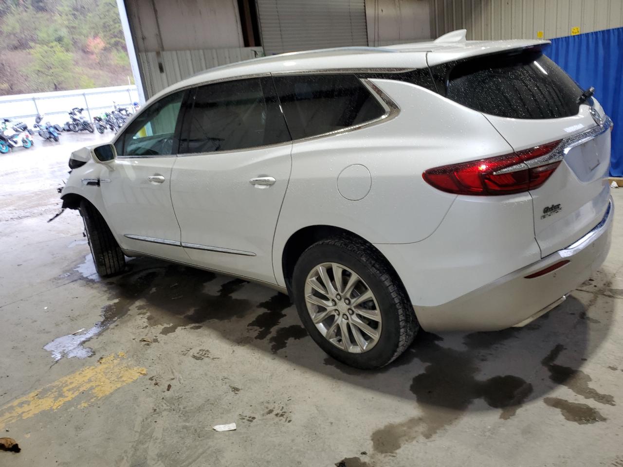 2018 Buick Enclave VIN 5GAEVBKW1JJ276527 Copart auction photo, front end / side damage thumbnail 2