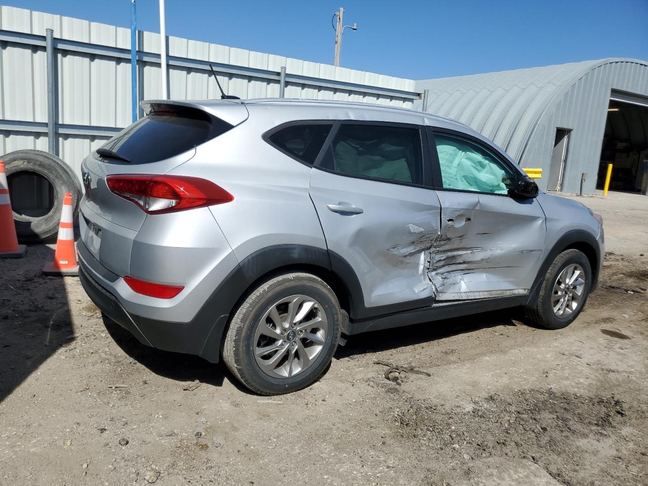 2016 Hyundai Tucson VIN KM8J33A43GU209827 Copart auction photo, side damage thumbnail 3