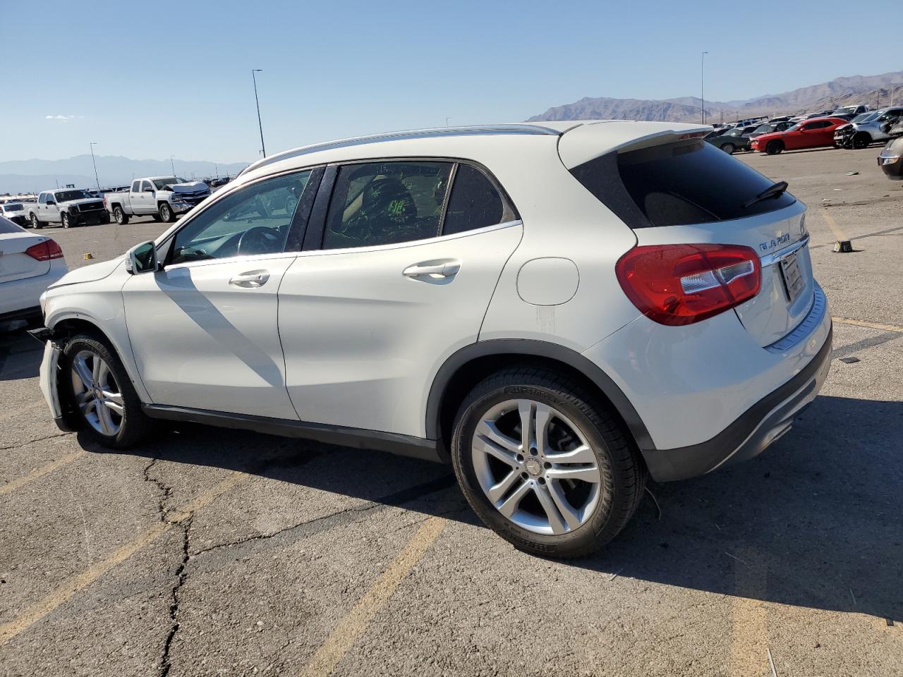 2016 Mercedes-Benz GLA-klasse VIN WDCTG4EB6GJ211051 Copart auction photo, front end damage thumbnail 2
