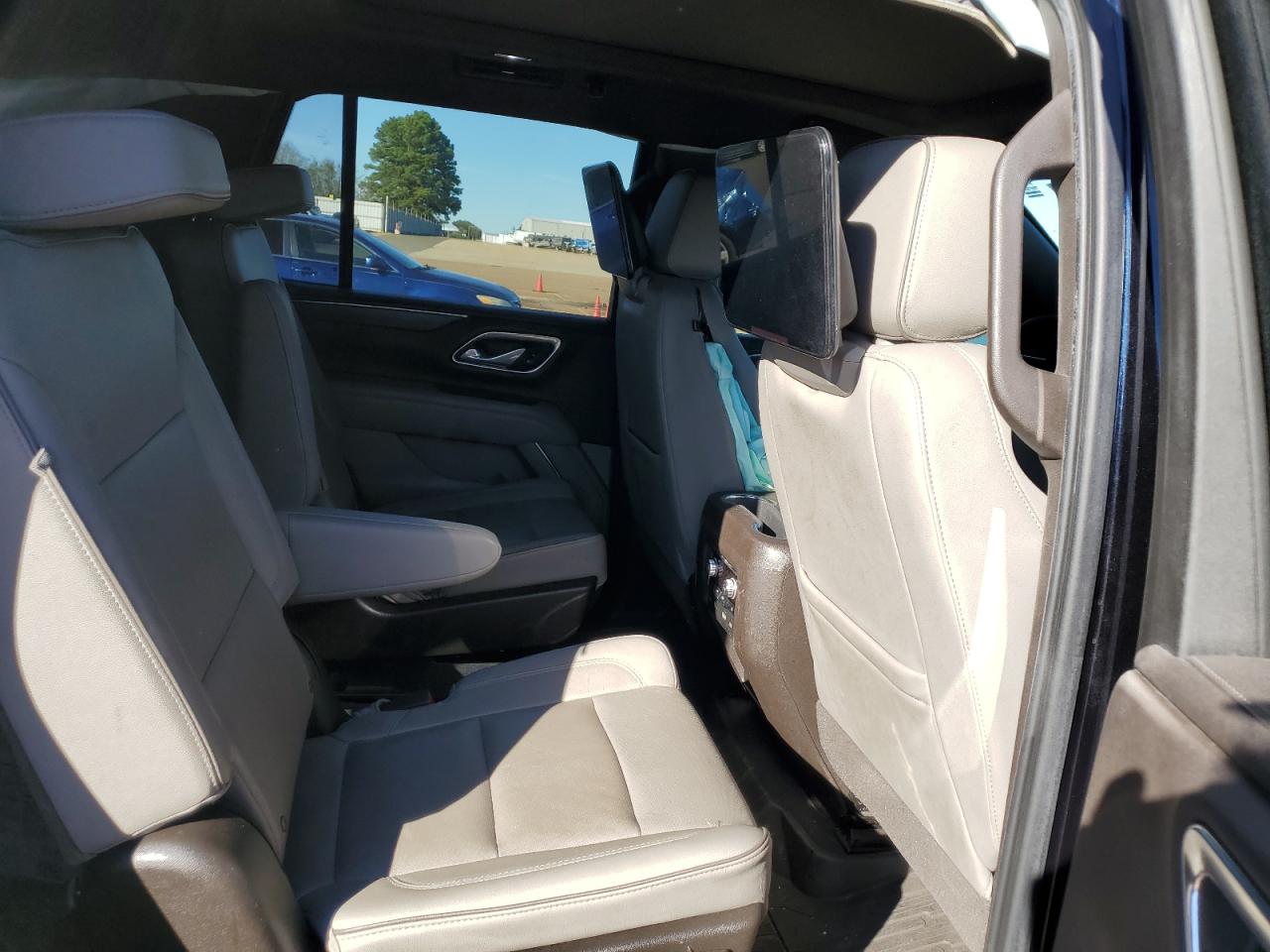 2021 GMC Yukon VIN 1GKS2BKD4MR310527 Copart auction photo, front end / rear end damage thumbnail 11