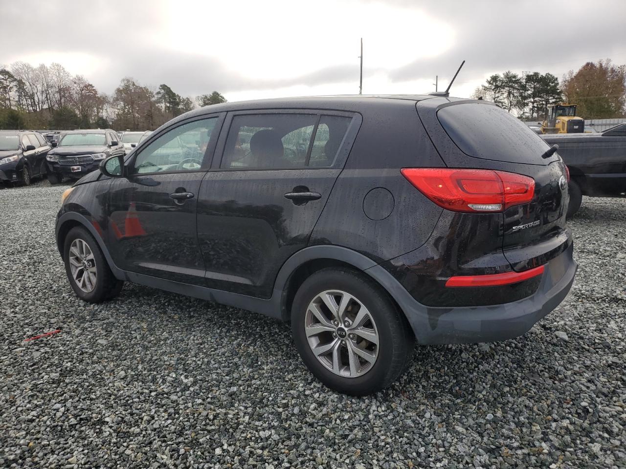 2016 KIA Sportage VIN KNDPB3AC3G7818990 Copart auction photo, front end damage thumbnail 2