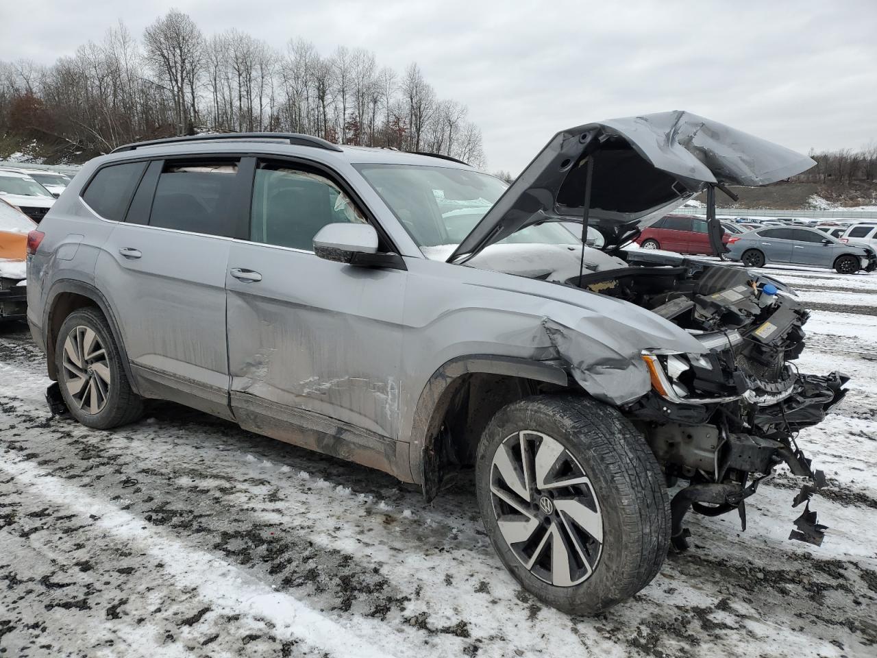 2024 Volkswagen Atlas VIN 1V2JR2CA0RC511051 Copart auction photo, front end / side damage thumbnail 4