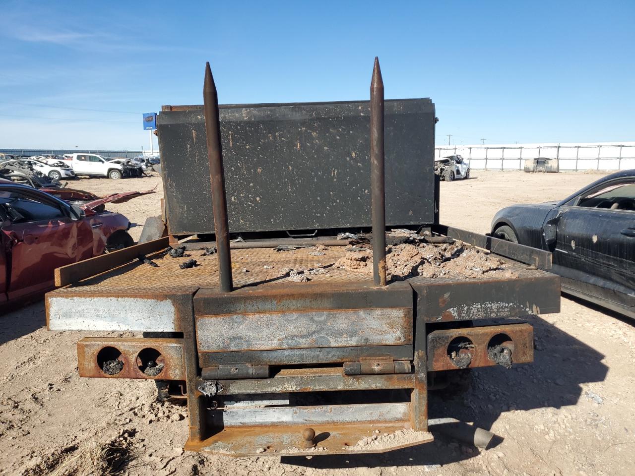 2003 Chevrolet Silverado VIN 1GCHK24U53Z193025 Copart auction photo, burn / burn - interior damage thumbnail 6