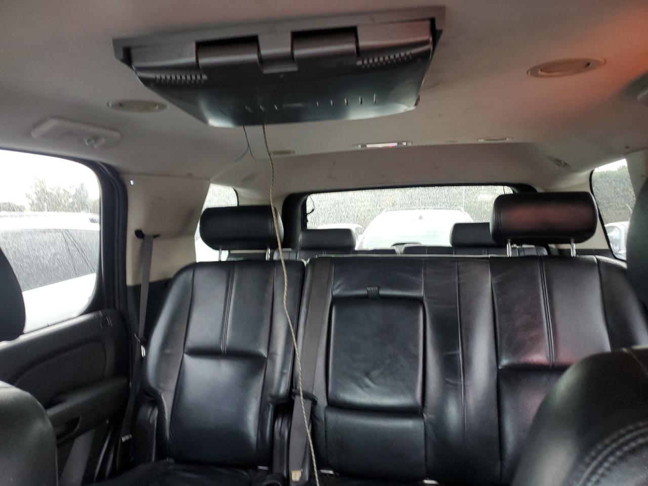 2007 Chevrolet Tahoe VIN 1GNFK13077J340781 Copart auction photo, side / undercarriage damage thumbnail 10