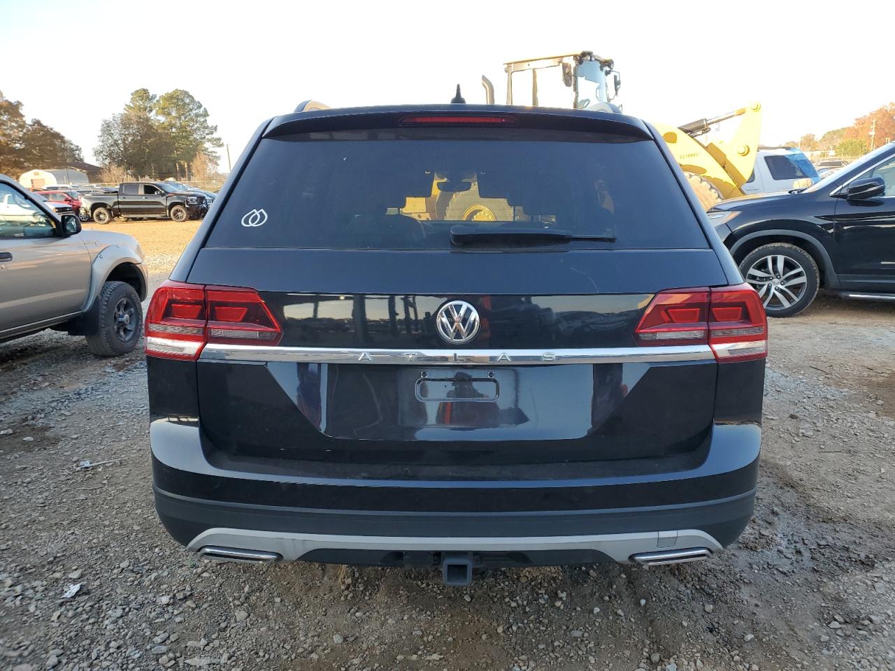 2020 Volkswagen Atlas VIN 1V2WR2CA8LC504636 Copart auction photo, front end damage thumbnail 6