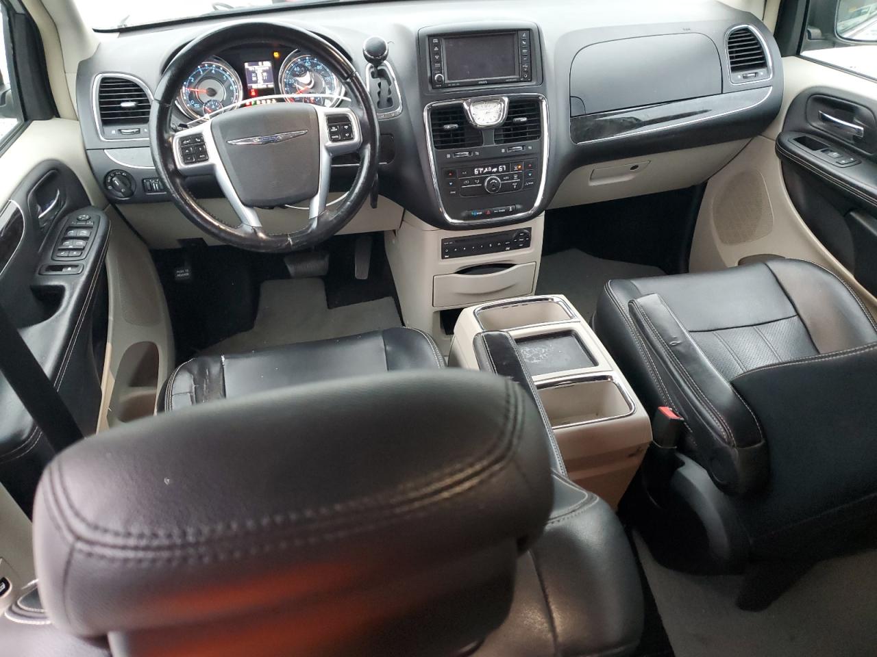 2012 Chrysler Town & Country VIN 2C4RC1CG9CR134335 Copart auction photo, minor dent/scratches damage thumbnail 8