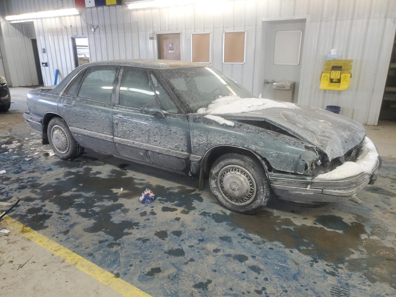 1993 Buick LeSabre VIN 1G4HP53L8PH404298 Copart auction photo, front end / mechanical damage thumbnail 4