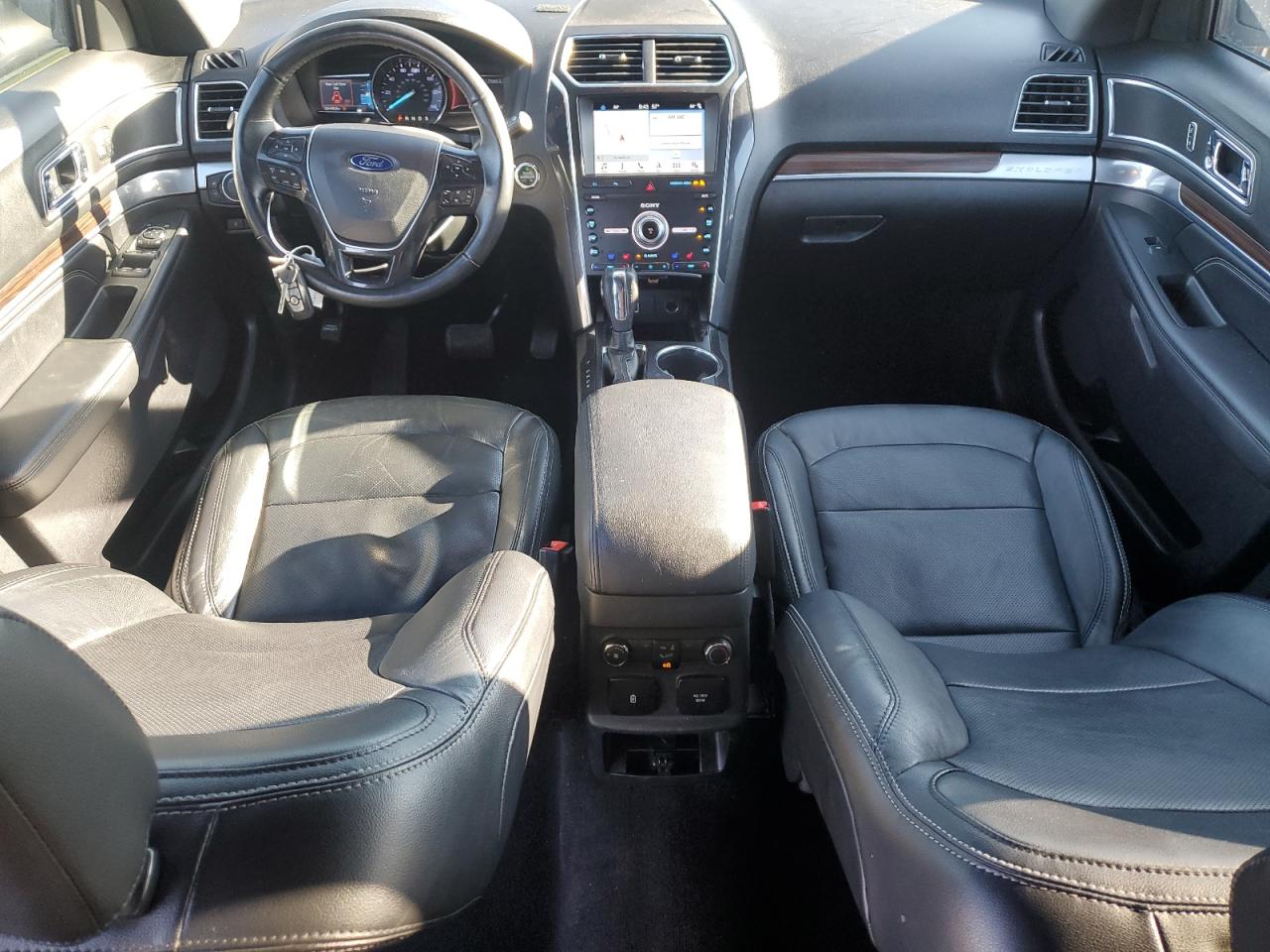 2019 Ford Explorer VIN 1FM5K8F83KGA11527 Copart auction photo, all over damage thumbnail 8