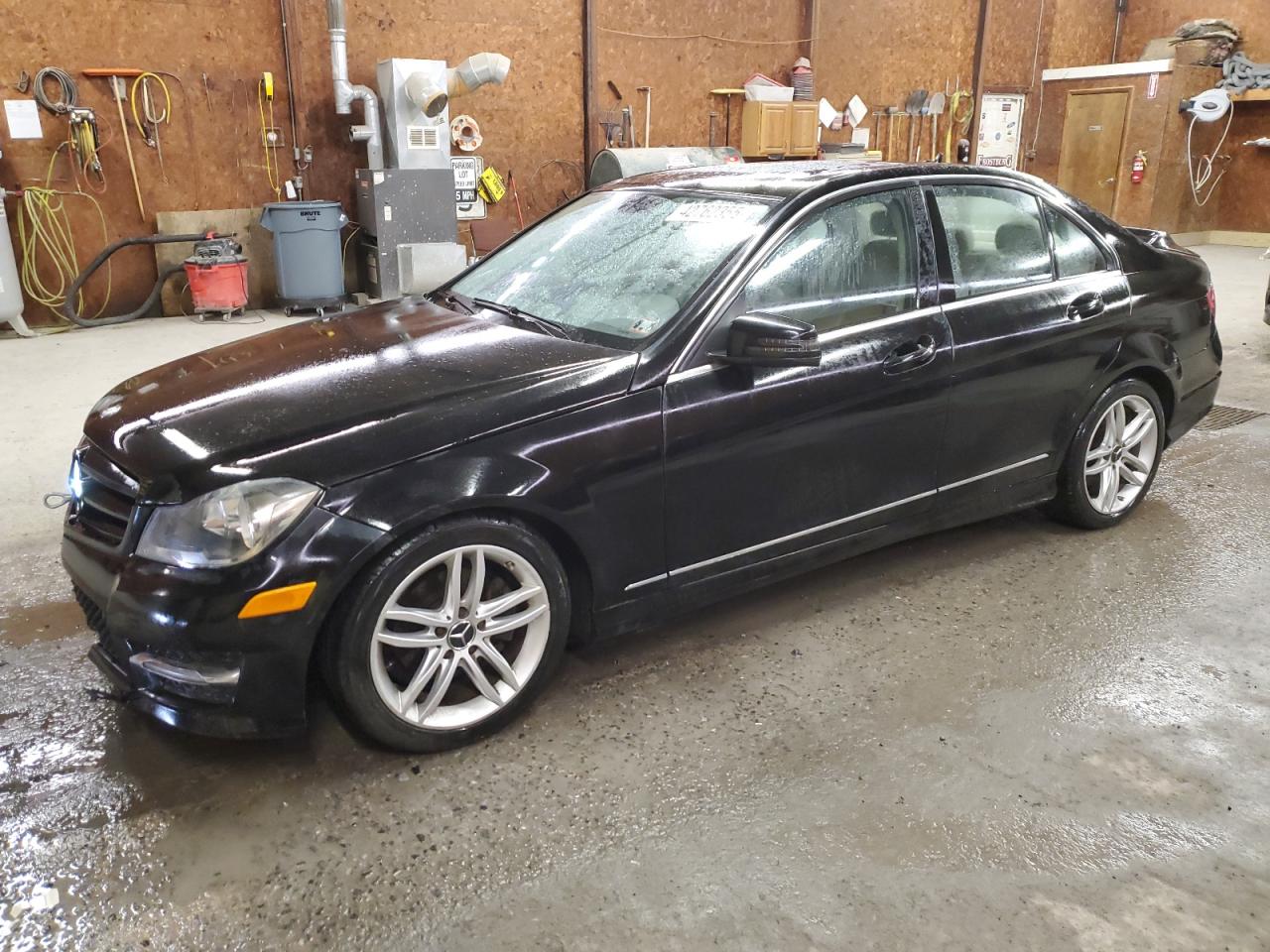 2012 Mercedes-Benz C-klasse VIN WDDGF8BBXCR194309