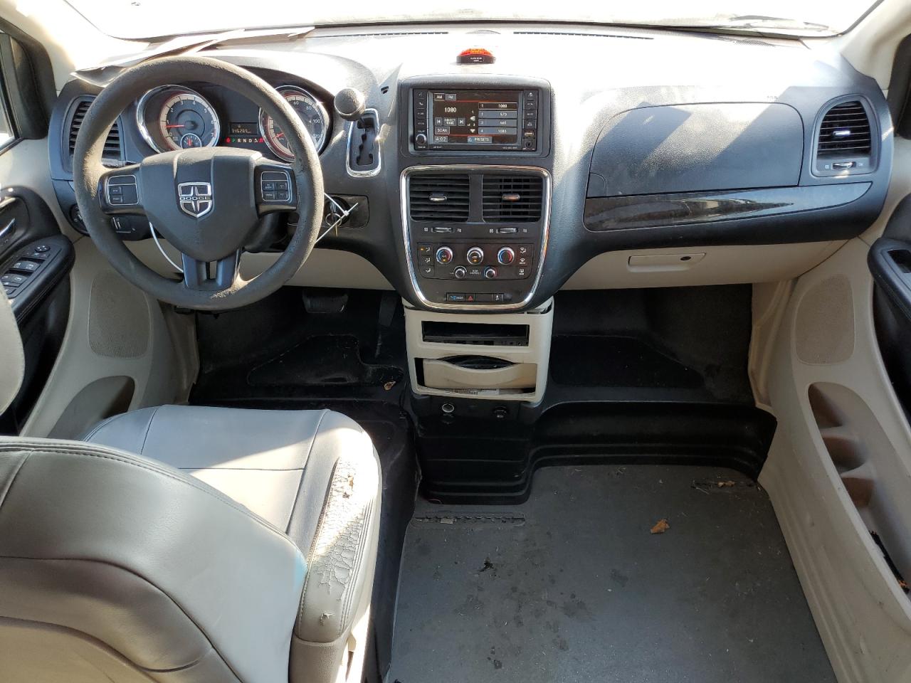 2017 Dodge Caravan VIN 2C4RDGBG7HR802321 Copart auction photo, minor dent/scratches damage thumbnail 8