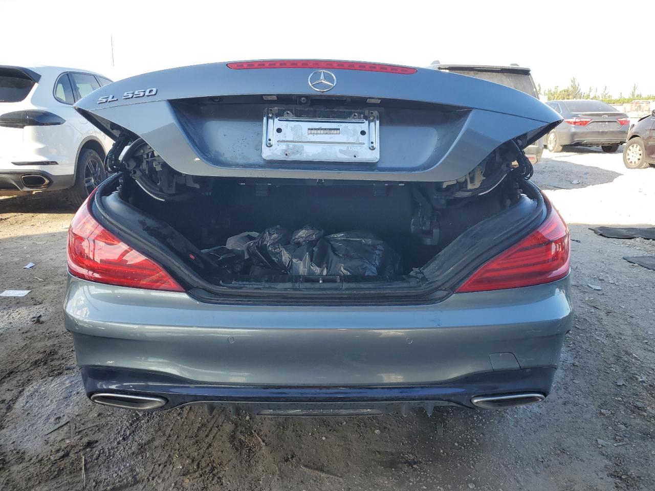 2017 Mercedes-Benz SL-klasse VIN WDDJK6GA1HF046189 Copart auction photo, front end / minor dent/scratches damage thumbnail 6